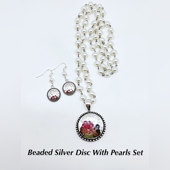 Pearl & Silver Disc Necklace & Earring Set, 30” No Clasp Glass Pearl Chain, NWT - Picture 2 of 6